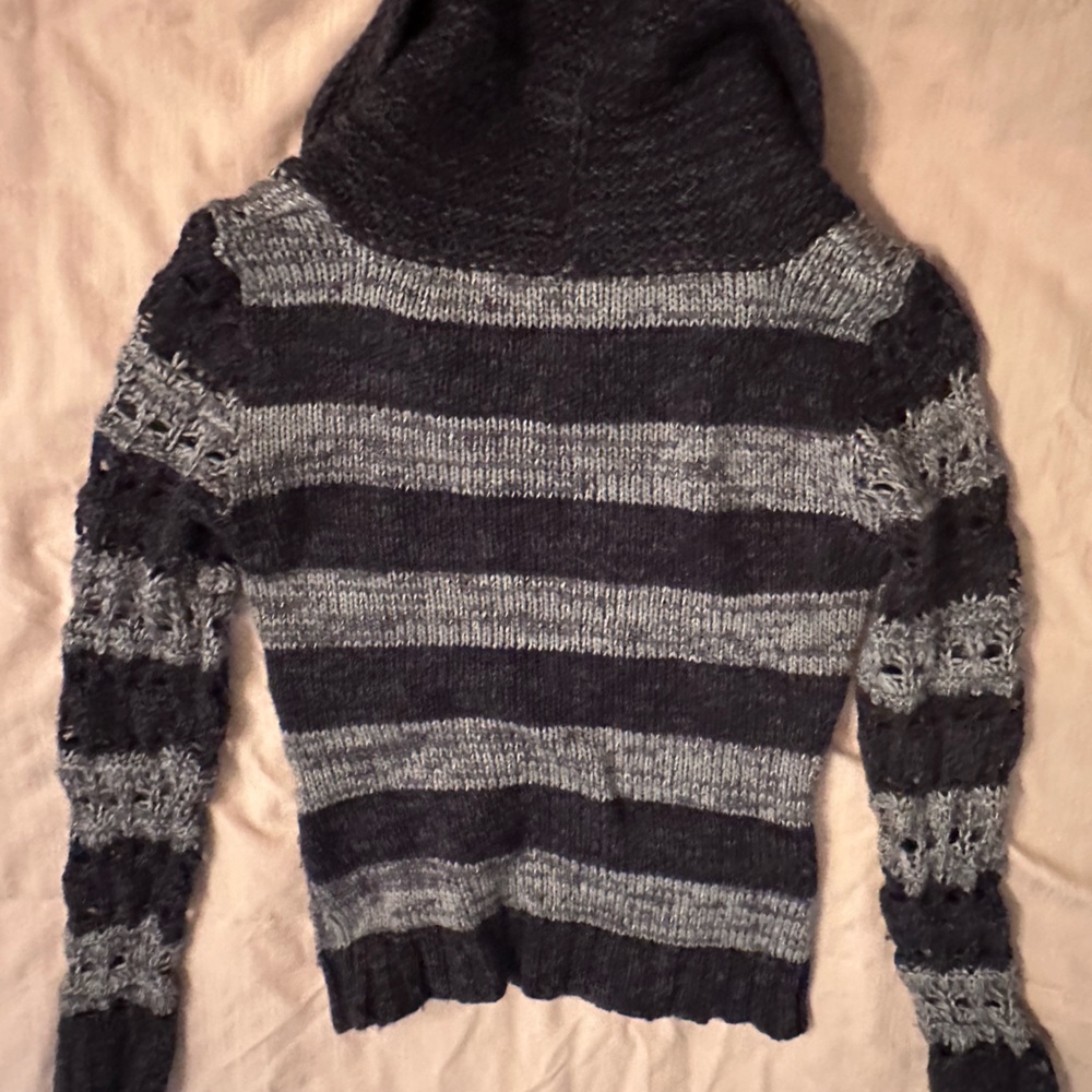 DKNYC sweater